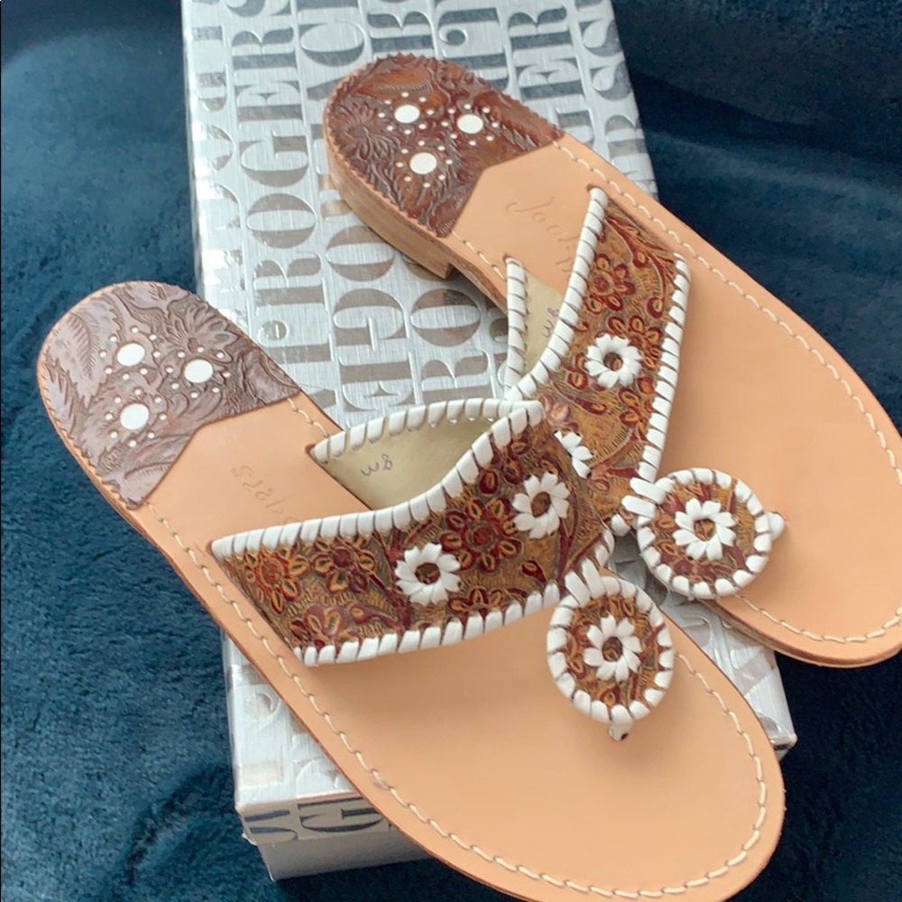 Brand new Jack Rogers sandals.